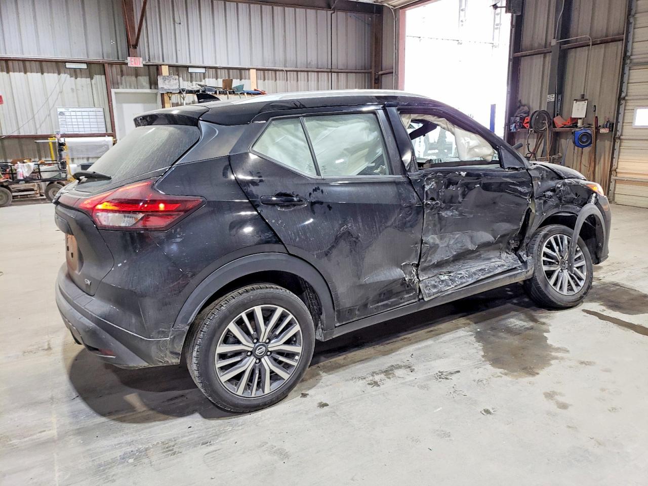 2021 NISSAN KICKS SV photo 3