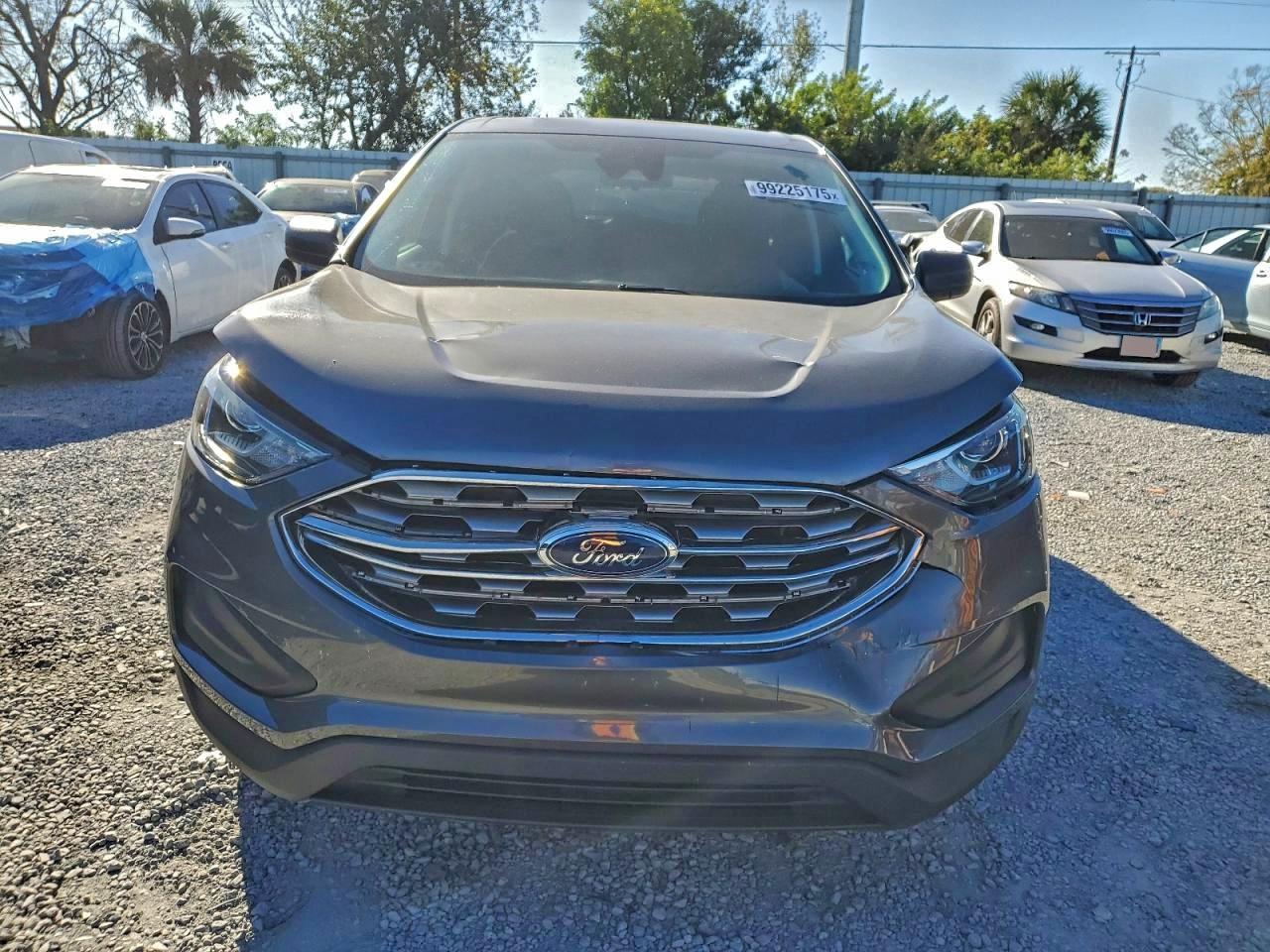 2021 FORD EDGE SE photo 5