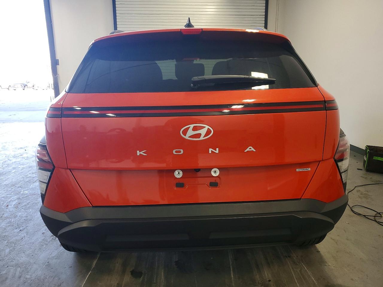 2024 HYUNDAI KONA SEL photo 6