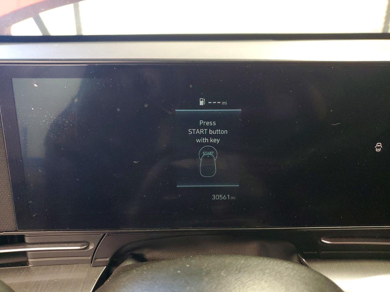2024 HYUNDAI KONA SEL photo 9