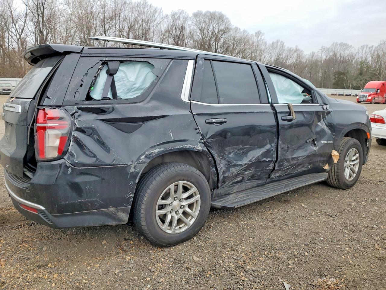 2021 CHEVROLET TAHOE K1500 LT photo 3