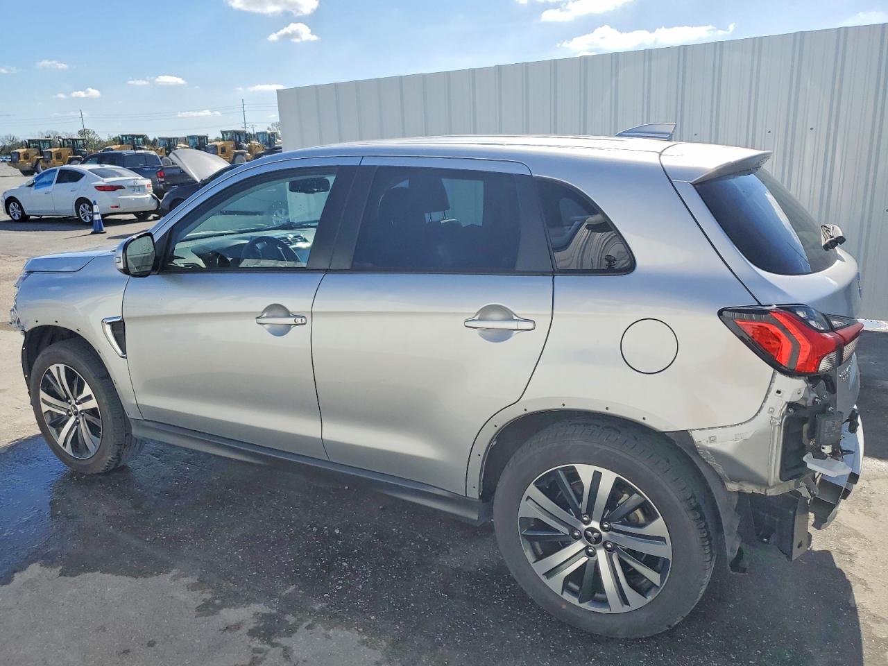 2025 MITSUBISHI OUTLANDER SPORT S photo 2