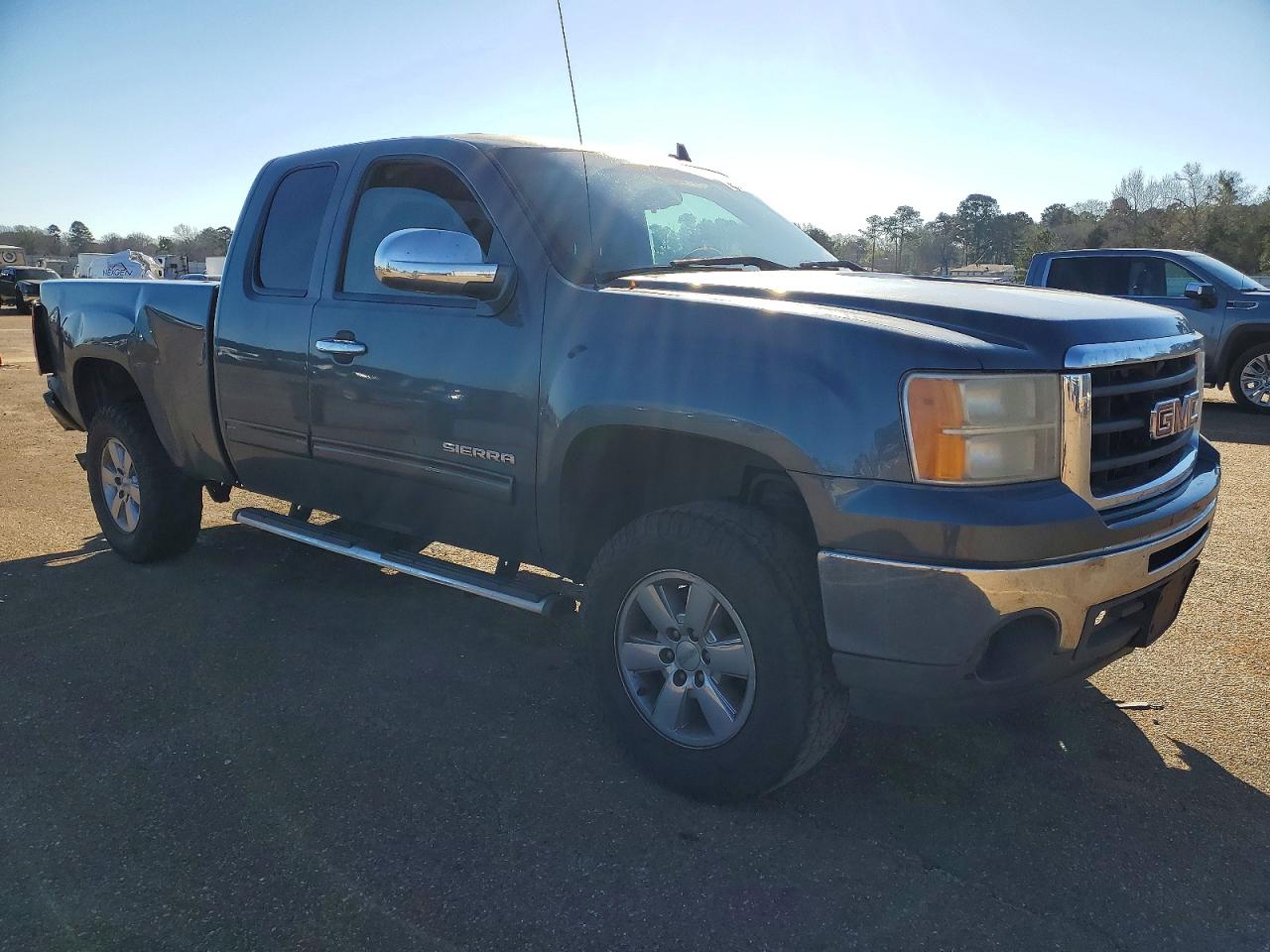 2010 GMC SIERRA C1500 SL photo 4