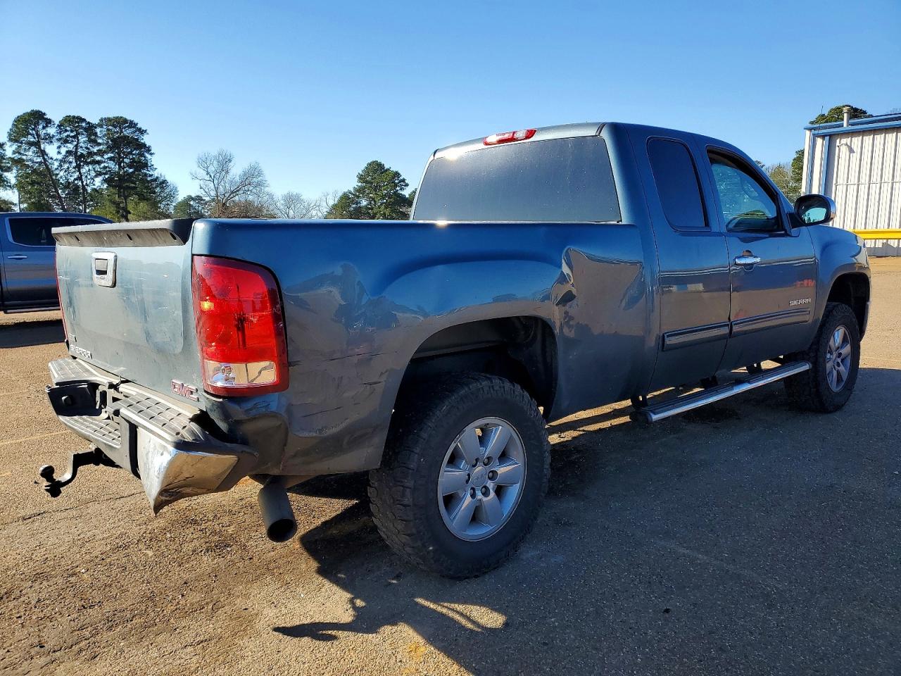 2010 GMC SIERRA C1500 SL photo 3