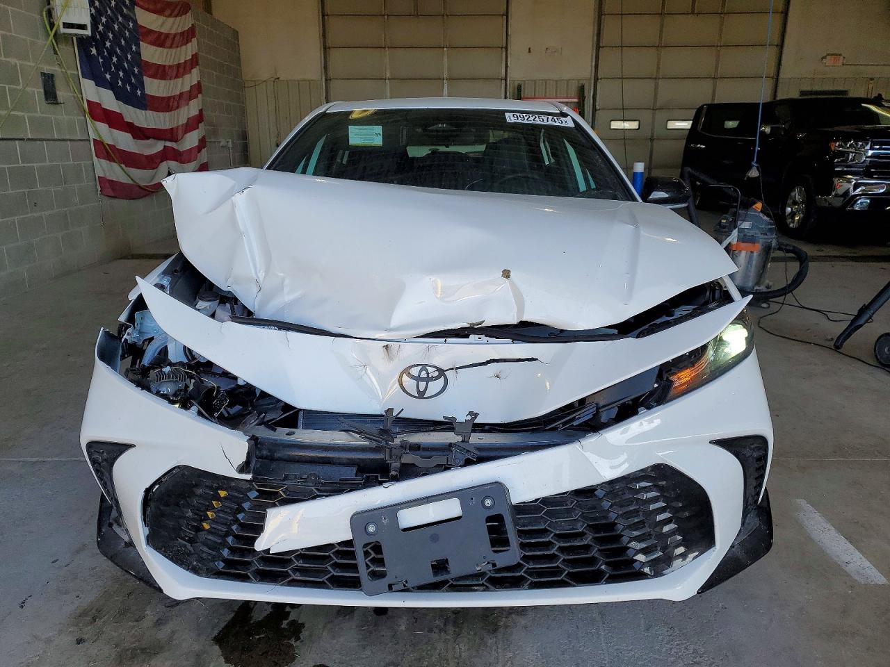 2026 TOYOTA CAMRY XSE photo 5