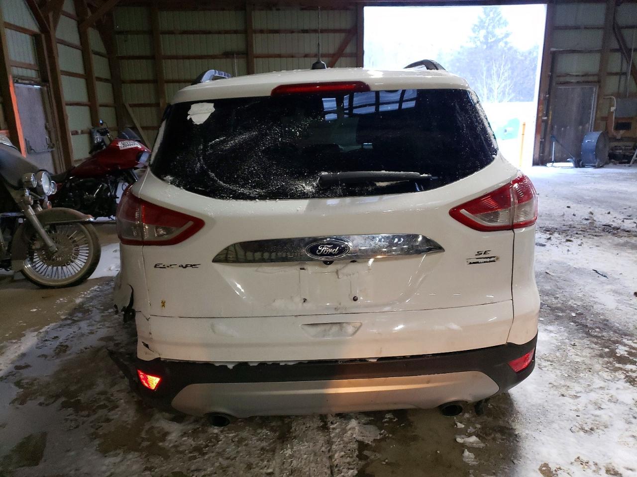 2016 FORD ESCAPE SE photo 6
