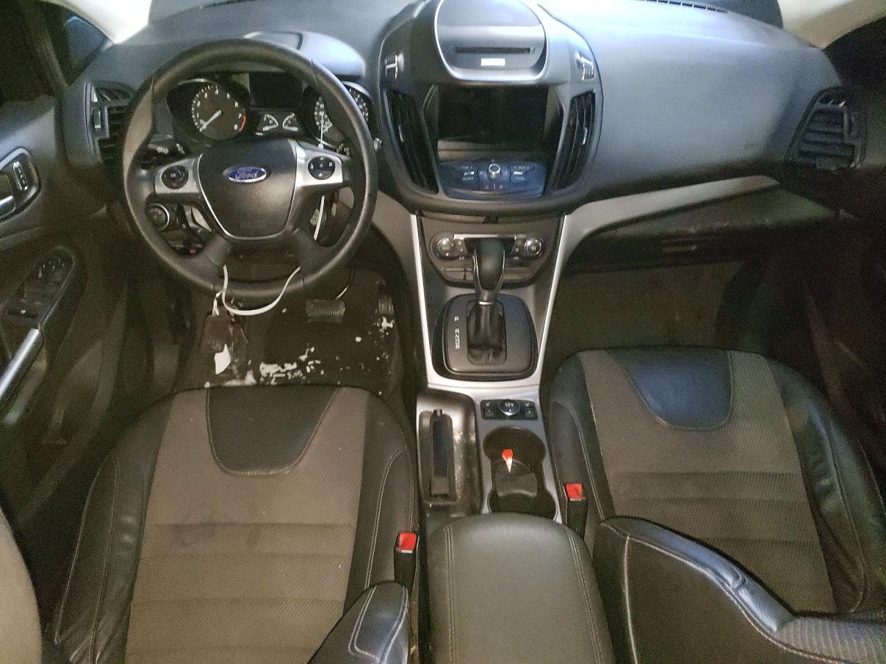 2016 FORD ESCAPE SE photo 8