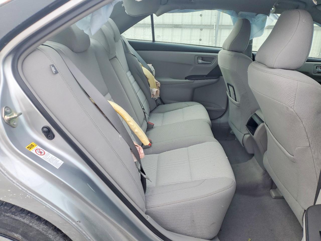 2017 TOYOTA CAMRY LE photo 10