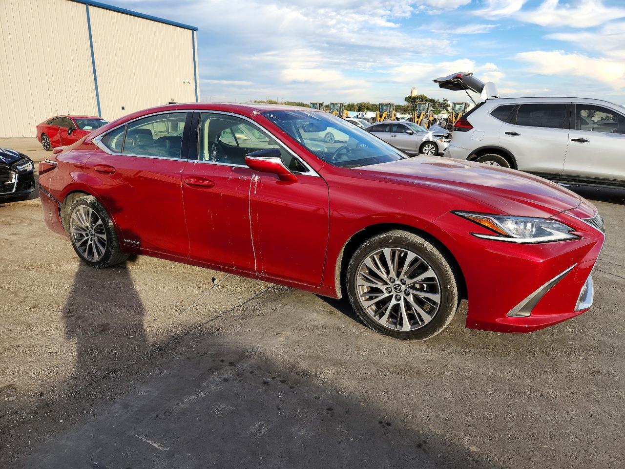 2019 LEXUS ES 300H photo 4