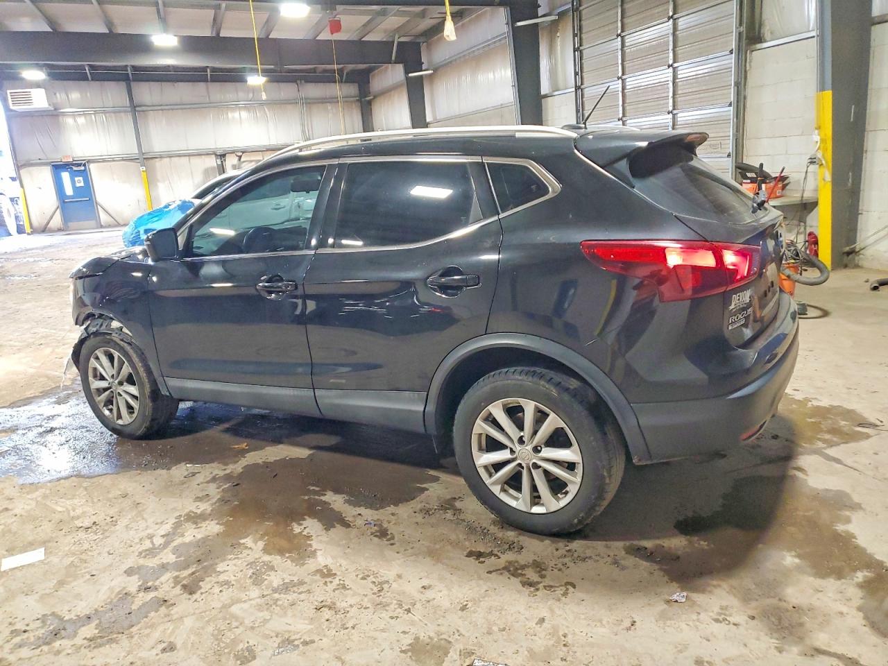 2018 NISSAN ROGUE SPORT S photo 2