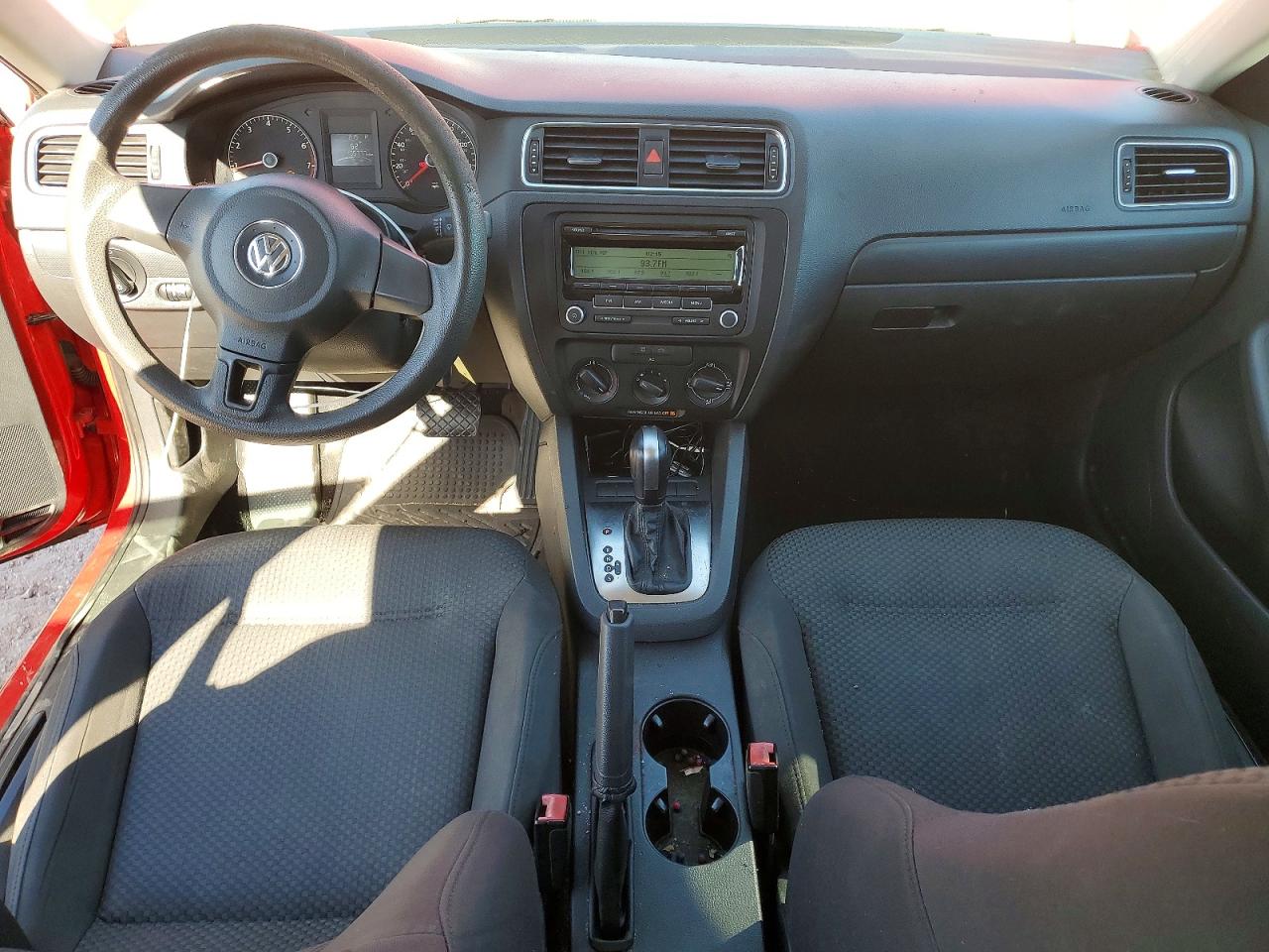 2011 VOLKSWAGEN JETTA BASE photo 8