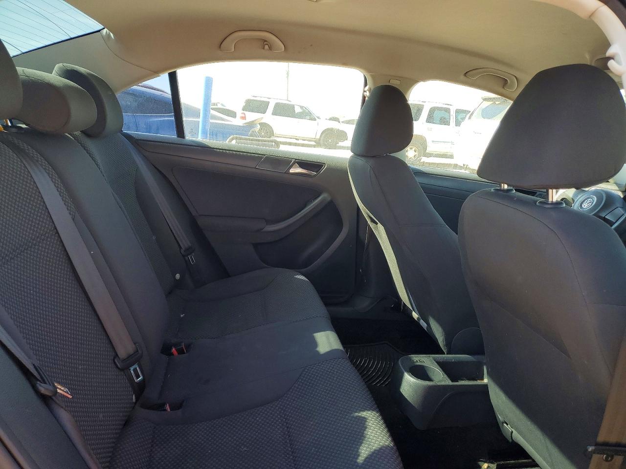 2011 VOLKSWAGEN JETTA BASE photo 10