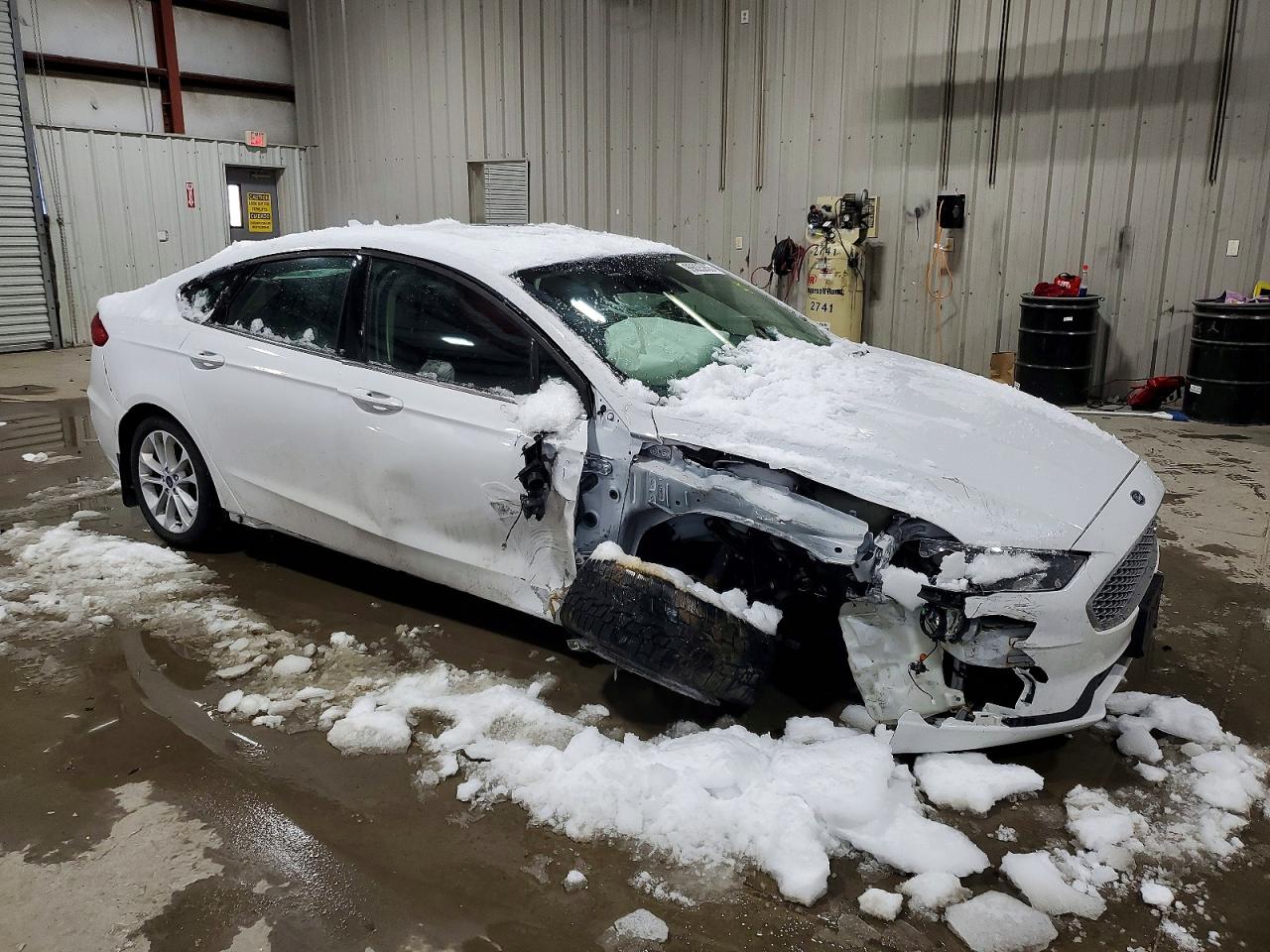 2020 FORD FUSION SE photo 4