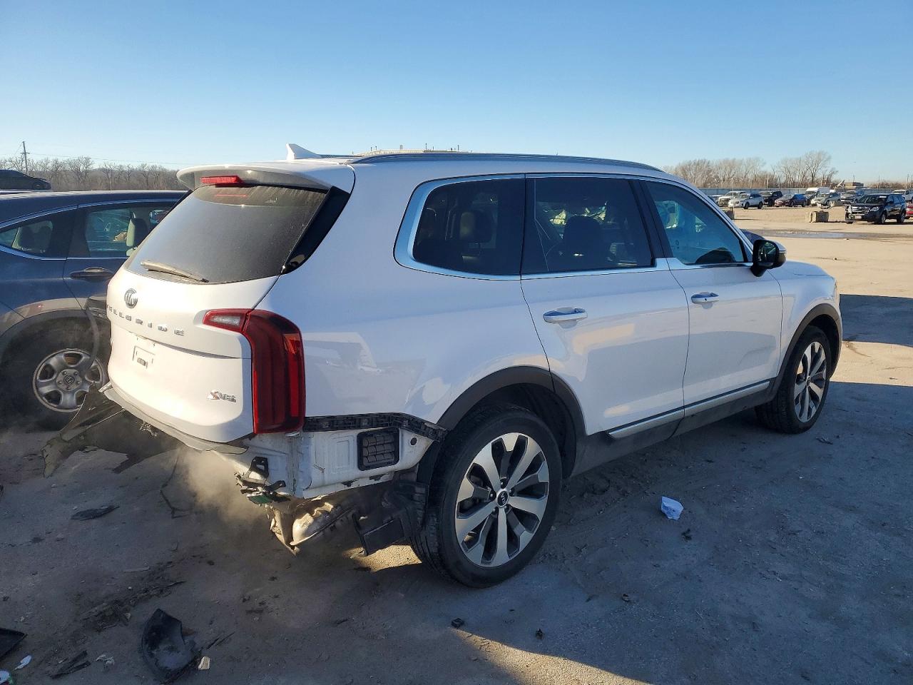 2021 KIA TELLURIDE S photo 3
