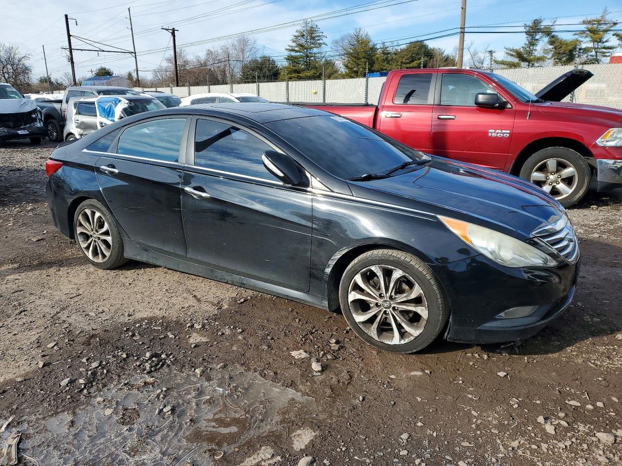 2014 HYUNDAI SONATA SE photo 4
