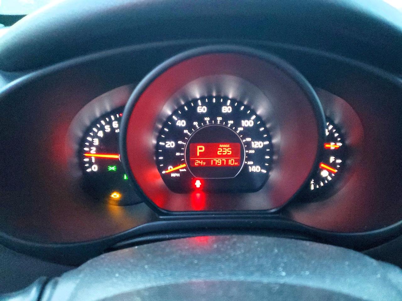 2016 KIA SOUL + photo 9