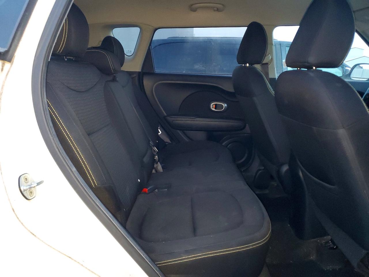 2016 KIA SOUL + photo 10