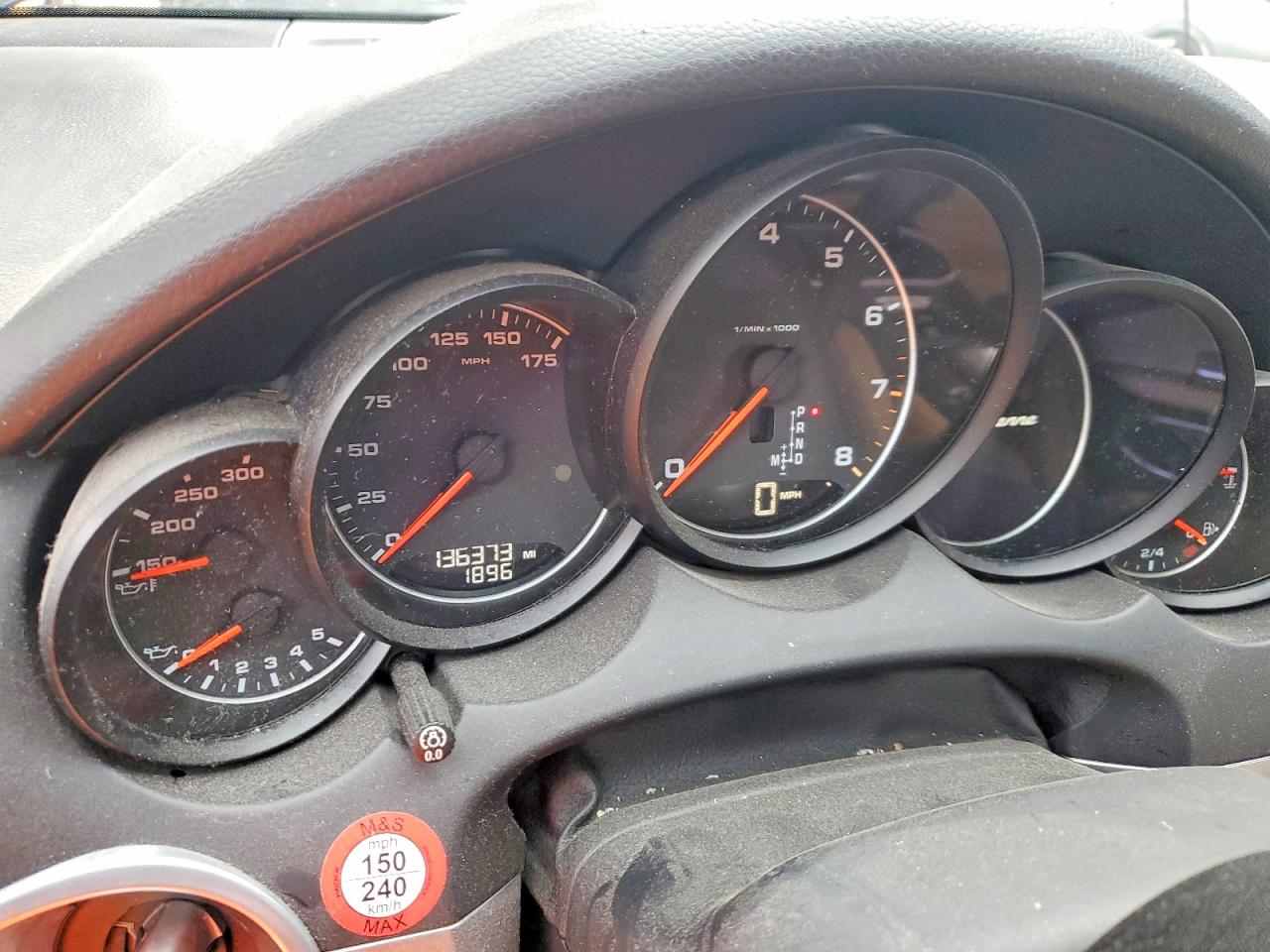 2016 PORSCHE CAYENNE photo 9