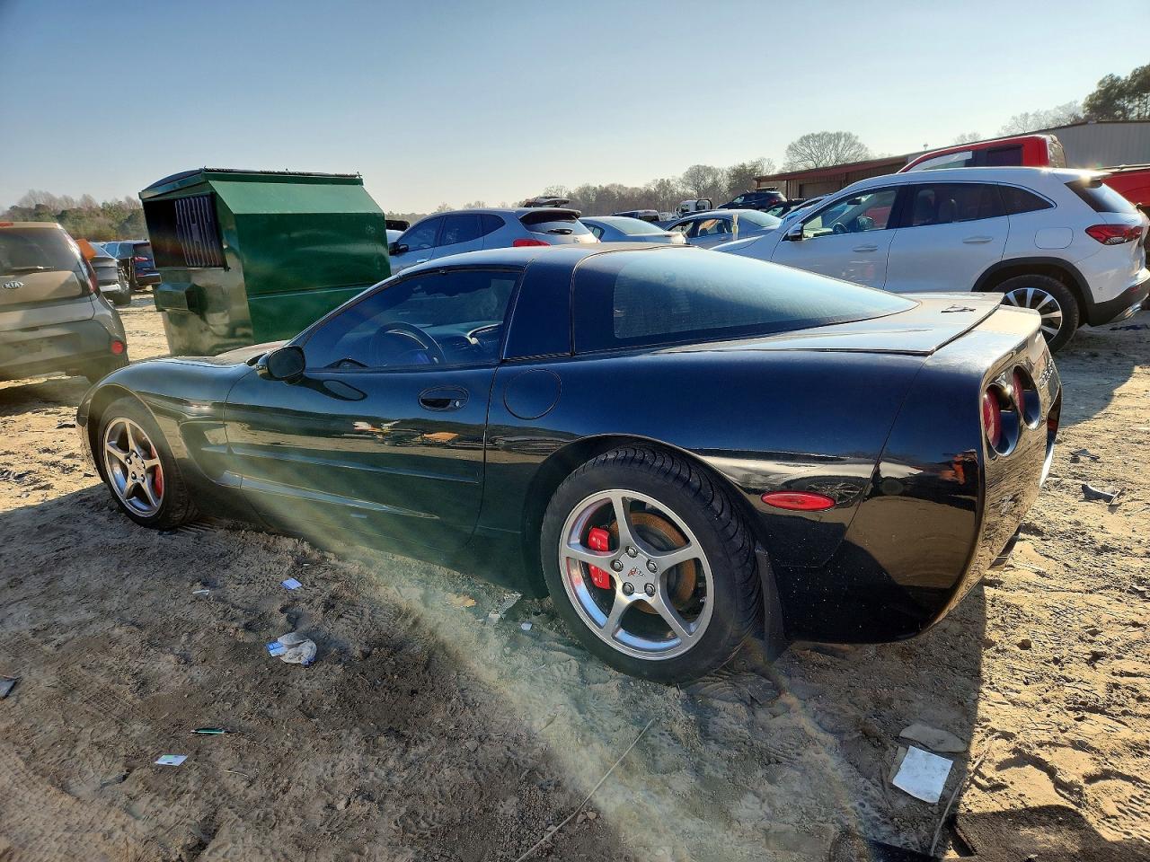 2001 CHEVROLET CORVETTE photo 2