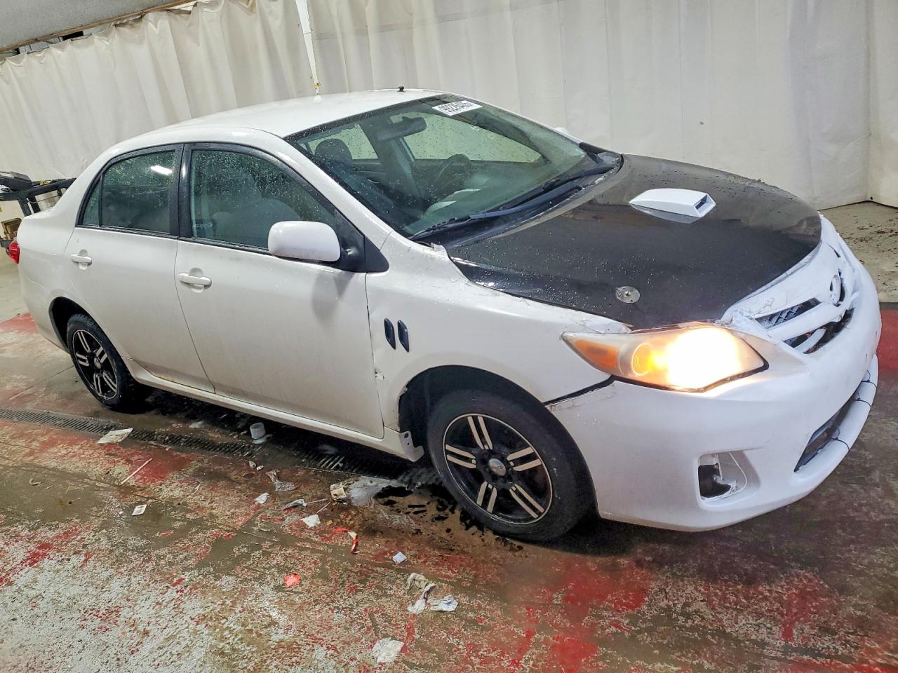 2011 TOYOTA COROLLA LE photo 4