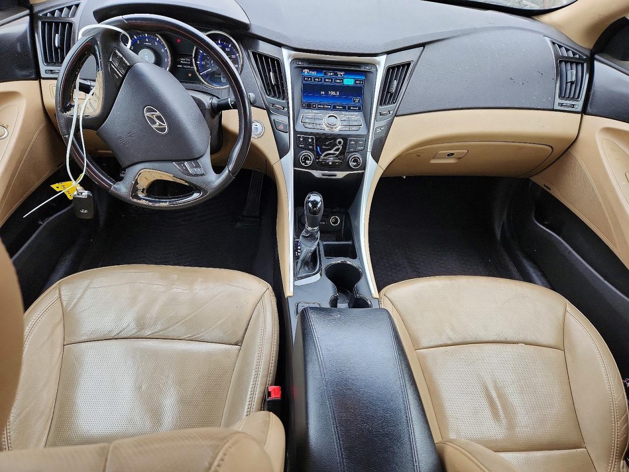 2013 HYUNDAI SONATA SE photo 8