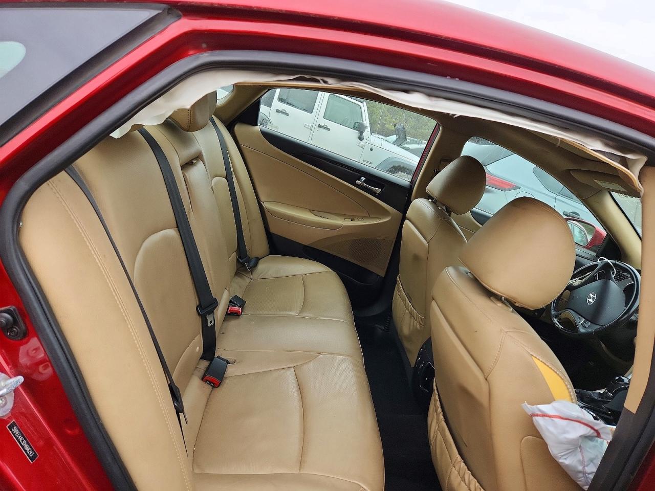 2013 HYUNDAI SONATA SE photo 10
