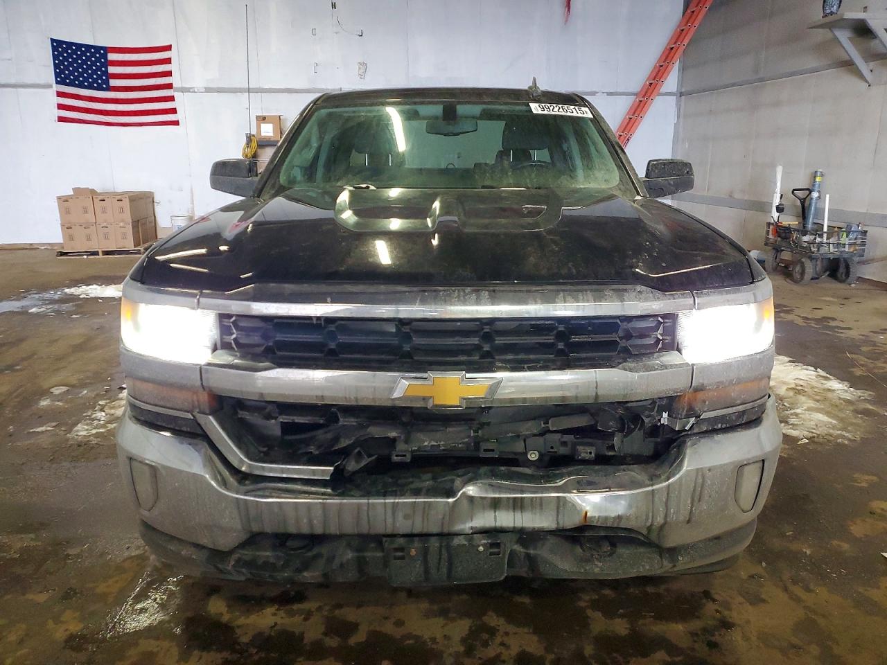 2016 CHEVROLET SILVERADO K1500 LT photo 5