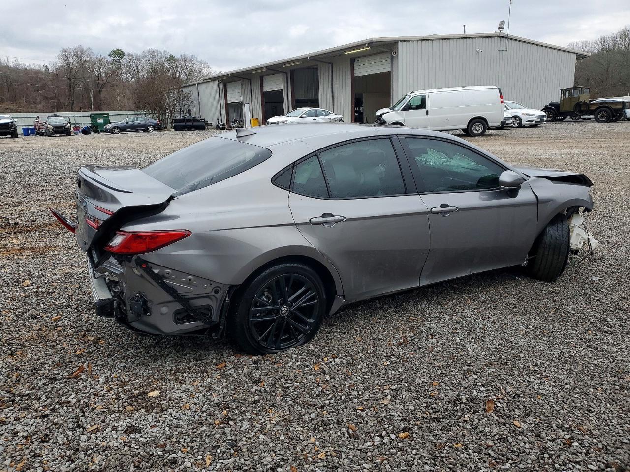 2025 TOYOTA CAMRY XSE photo 3