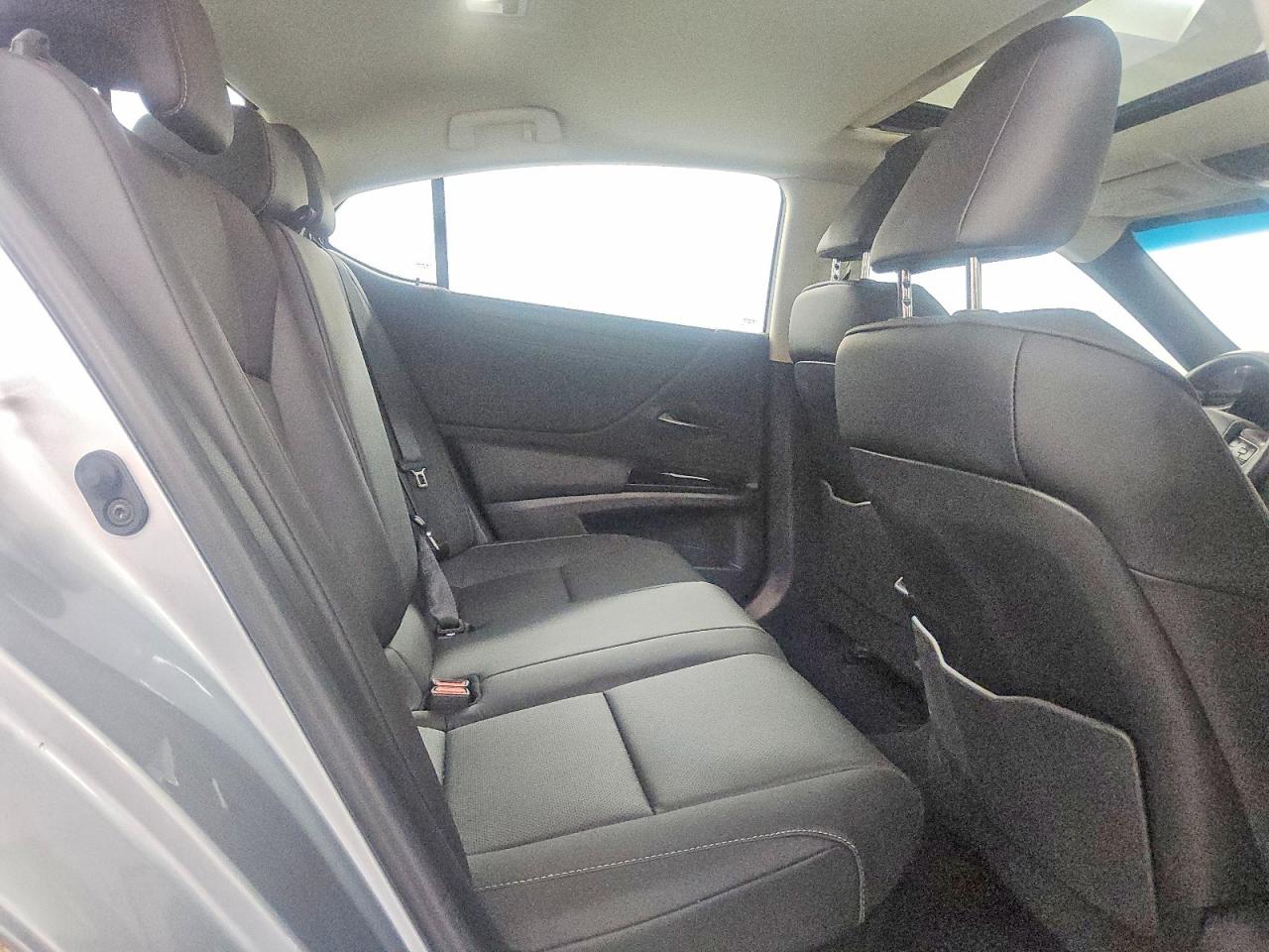 2025 LEXUS ES 300H BASE photo 10