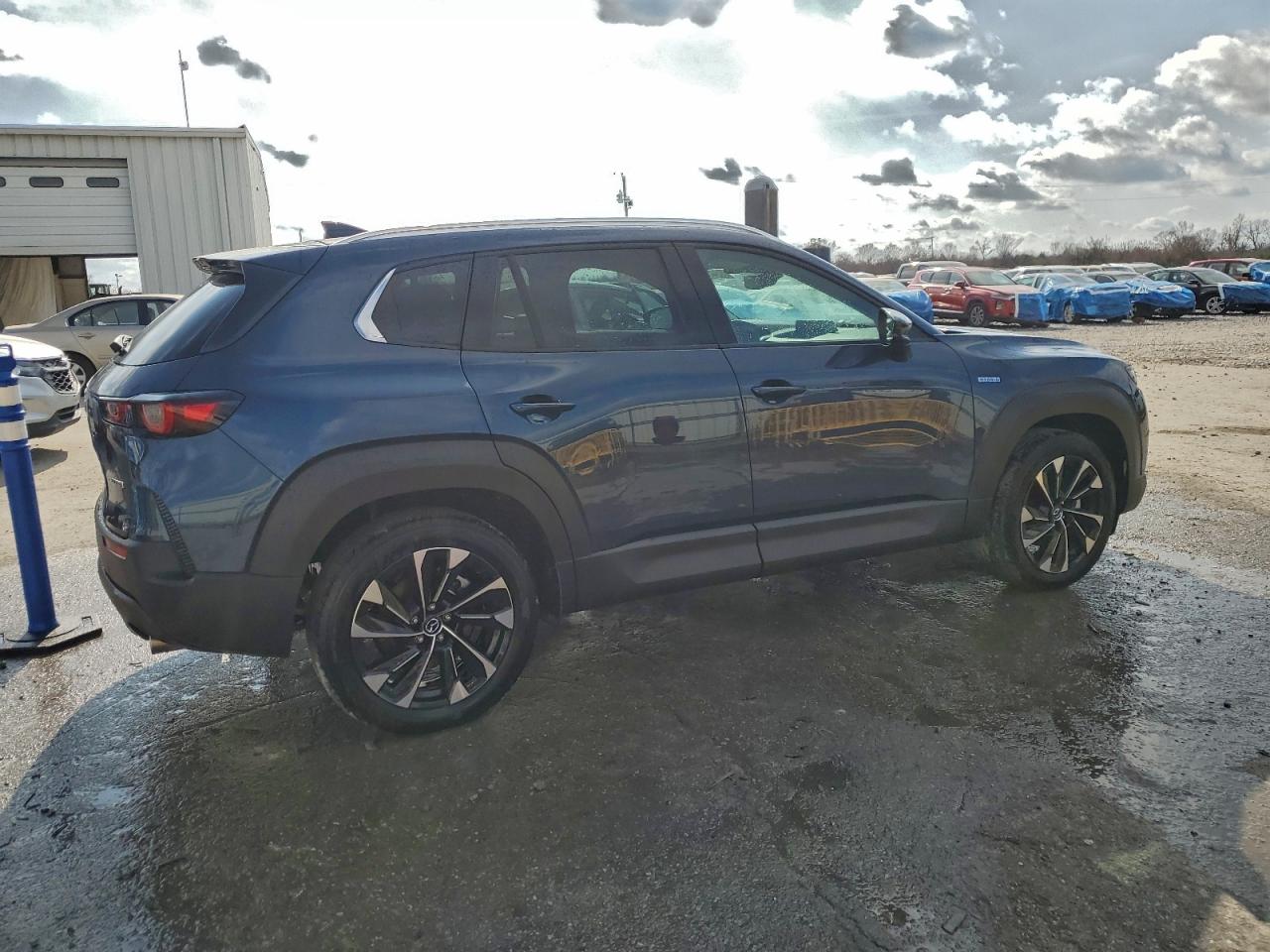2025 MAZDA CX-50 PREMIUM PLUS photo 3