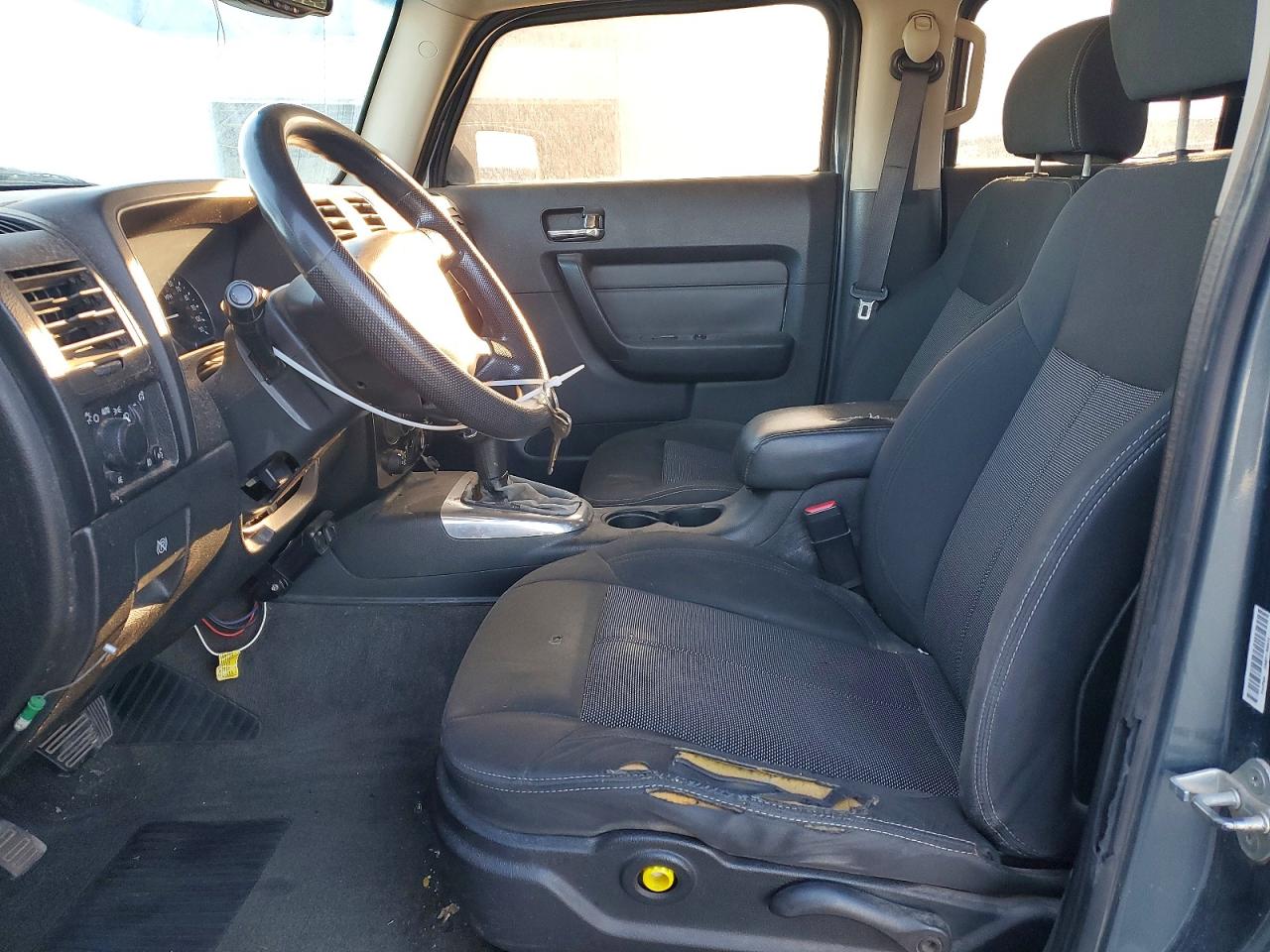 2006 HUMMER H3 photo 7