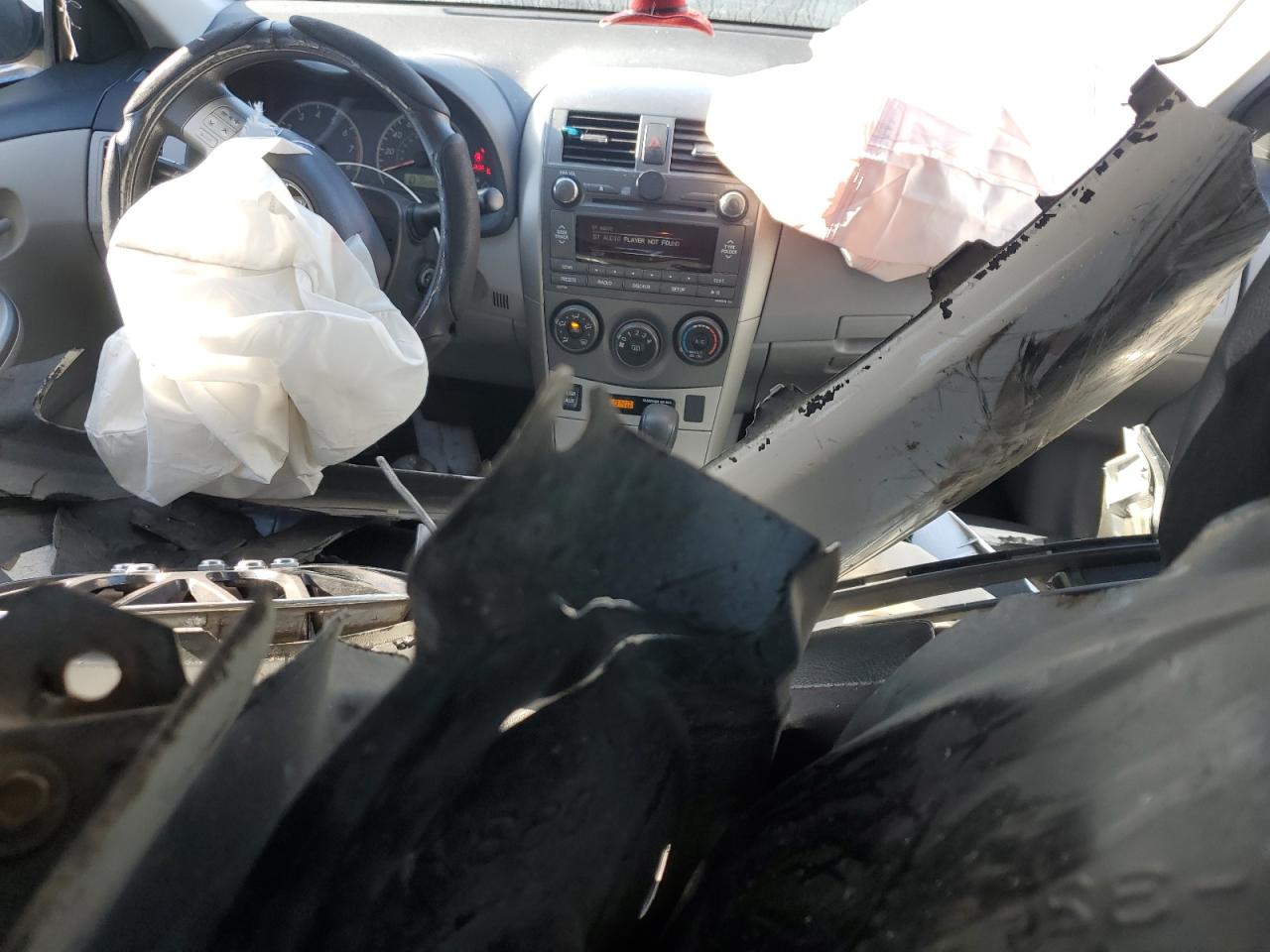 2011 TOYOTA COROLLA BASE photo 8
