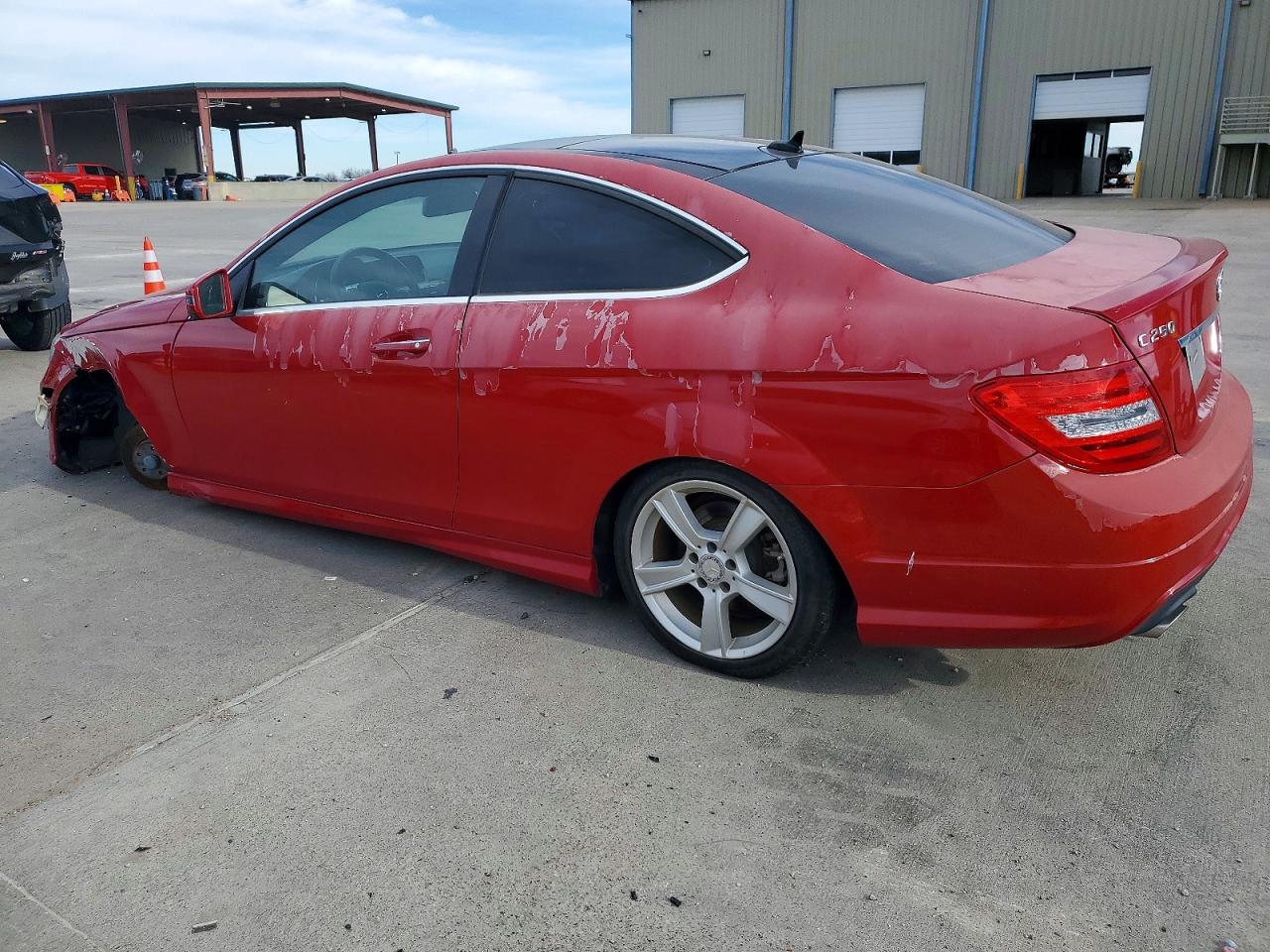 2015 MERCEDES-BENZ C 250 photo 2