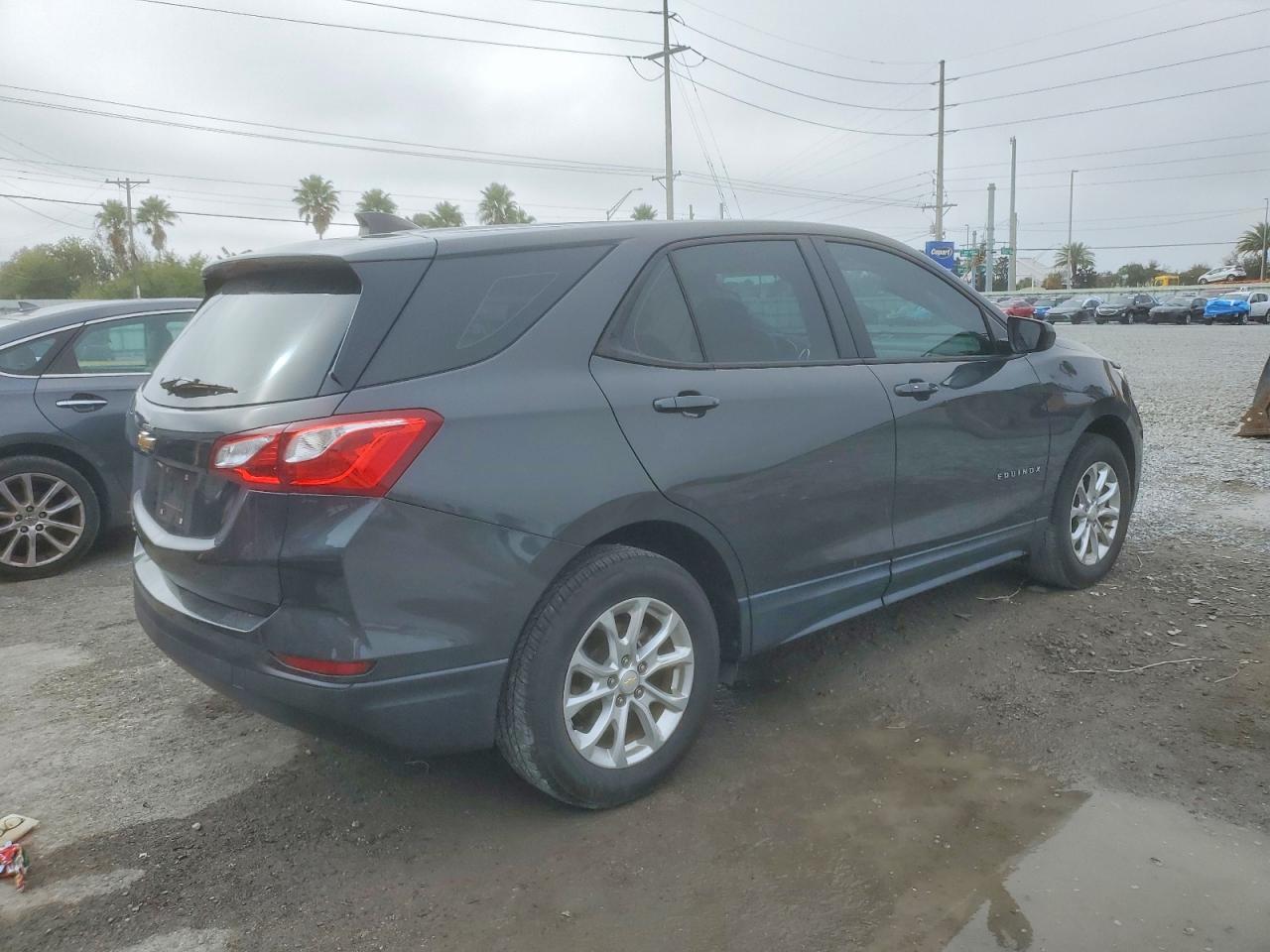 2020 CHEVROLET EQUINOX LS photo 3