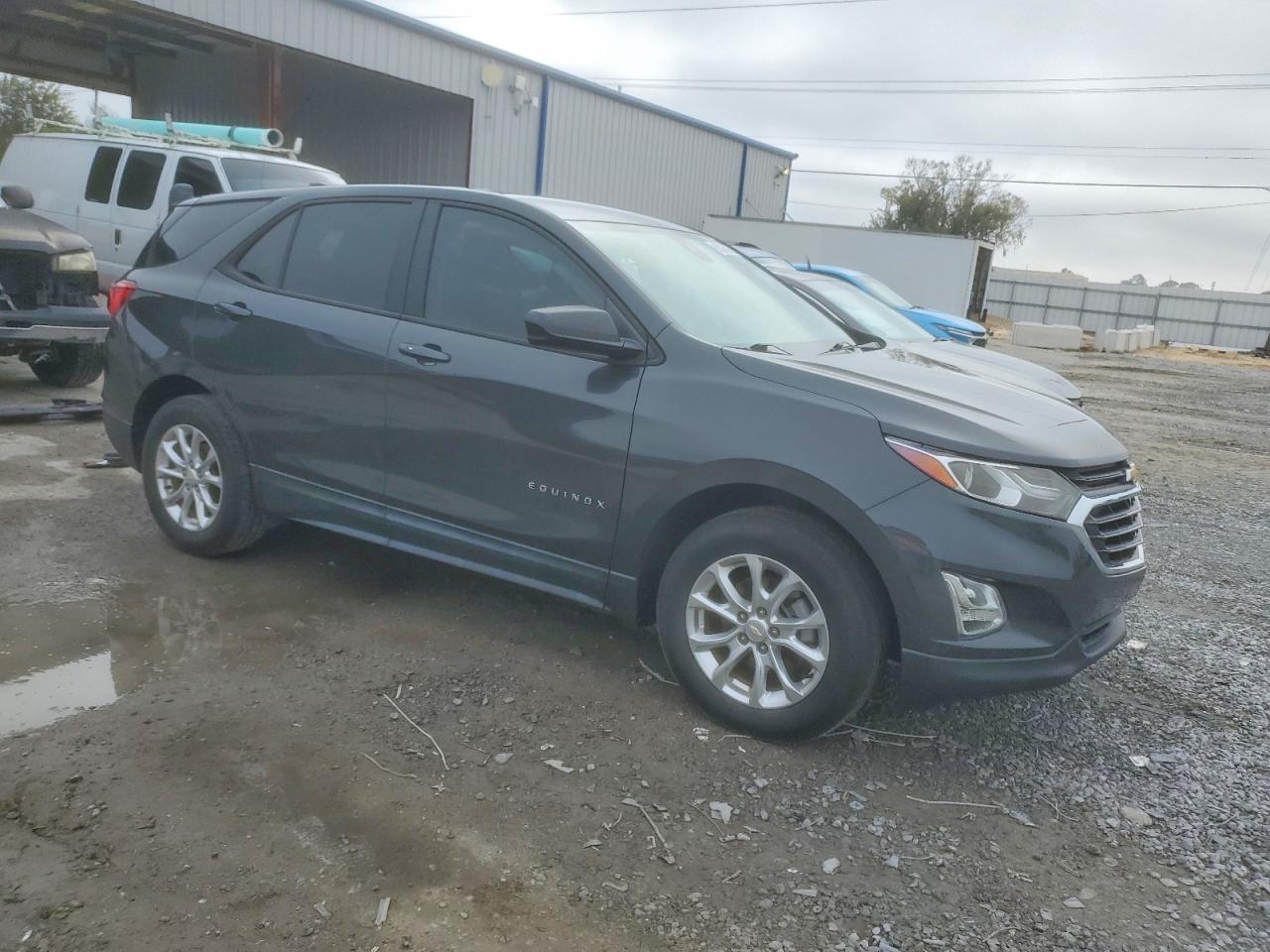 2020 CHEVROLET EQUINOX LS photo 4