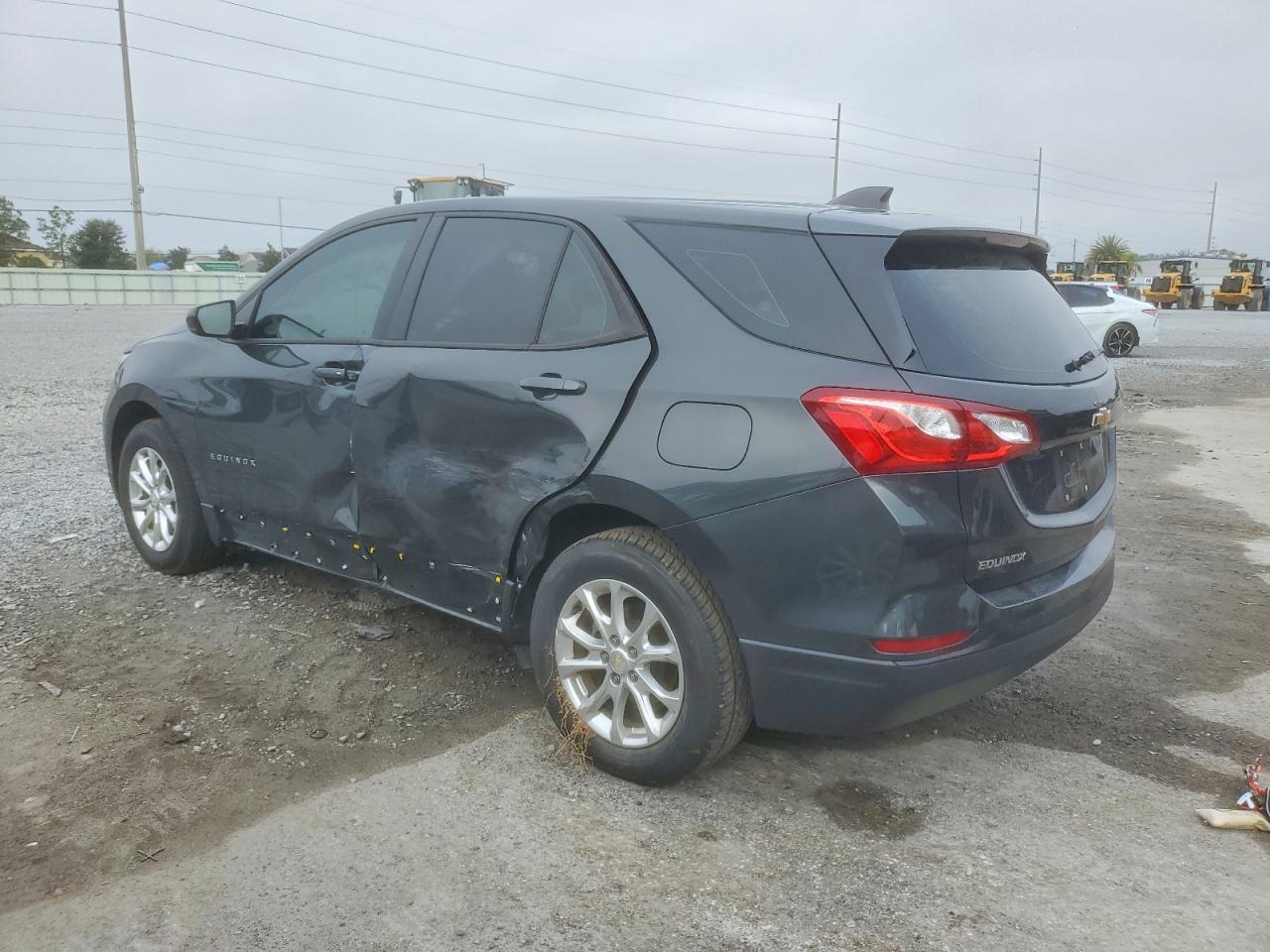 2020 CHEVROLET EQUINOX LS photo 2