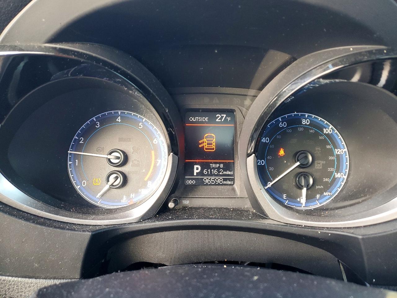2014 TOYOTA COROLLA L photo 9