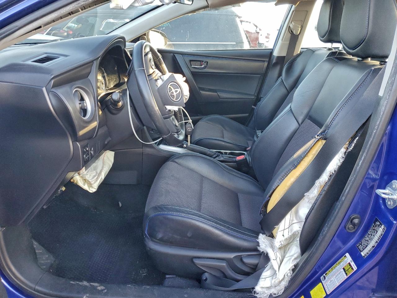 2017 TOYOTA COROLLA L photo 13