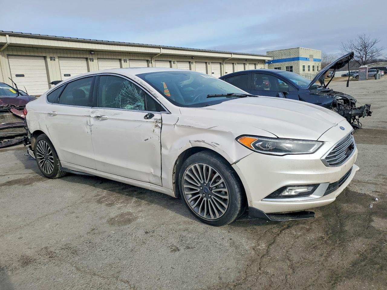 2017 FORD FUSION SE photo 4