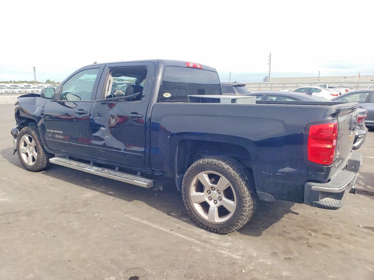 2015 CHEVROLET SILVERADO C1500 LT photo 2