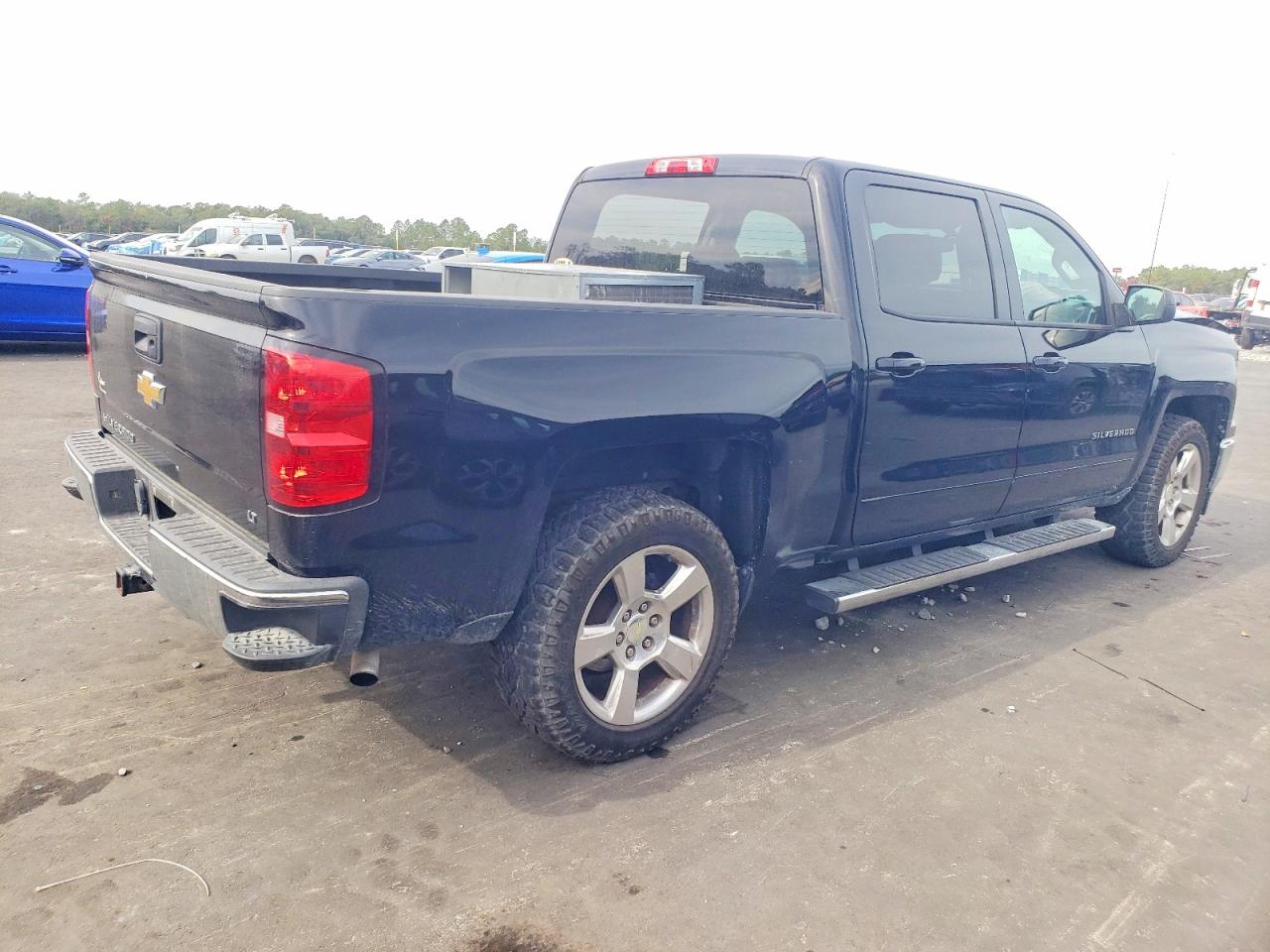 2015 CHEVROLET SILVERADO C1500 LT photo 3