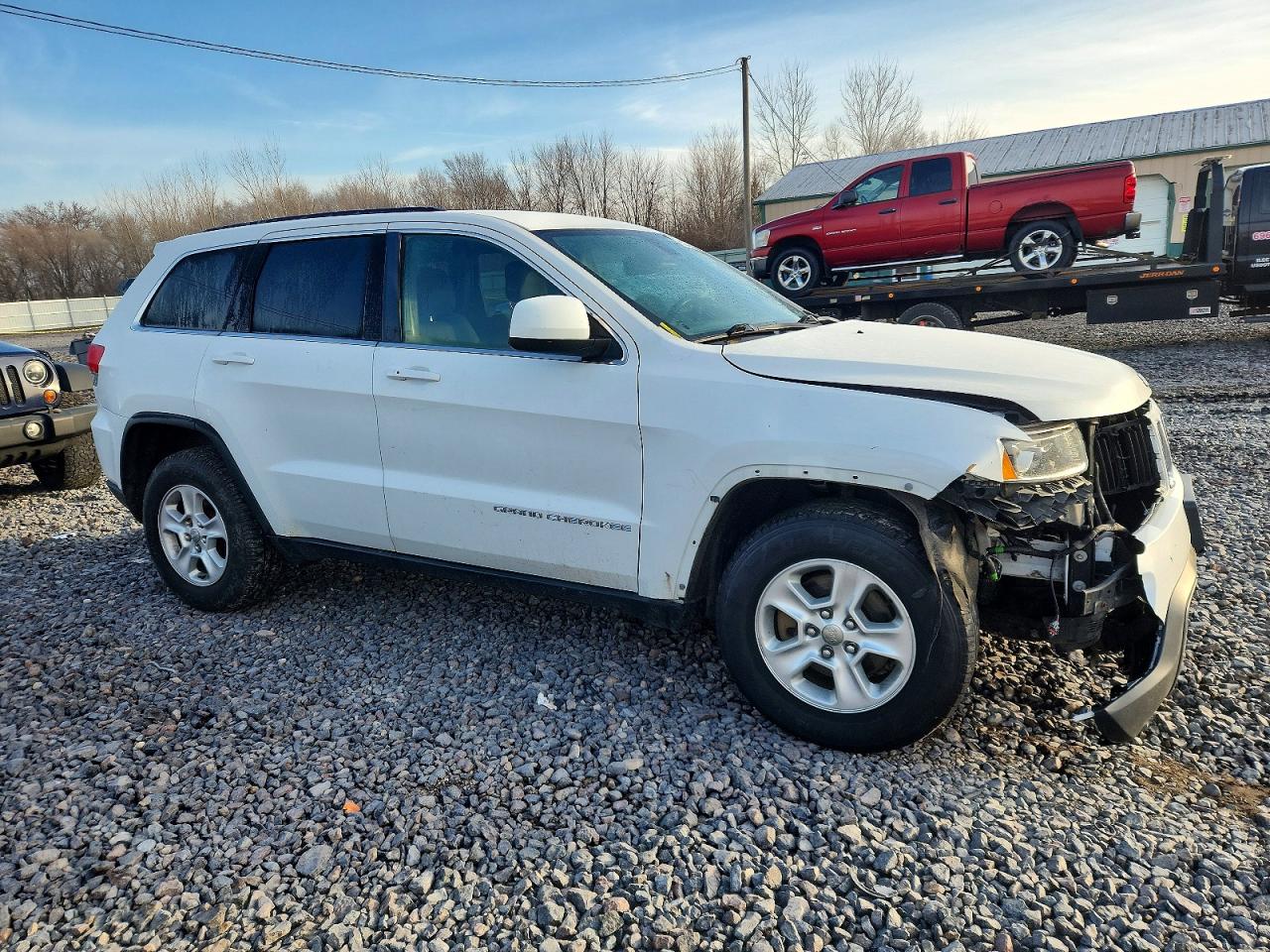 2014 JEEP GRAND CHEROKEE LAREDO photo 4