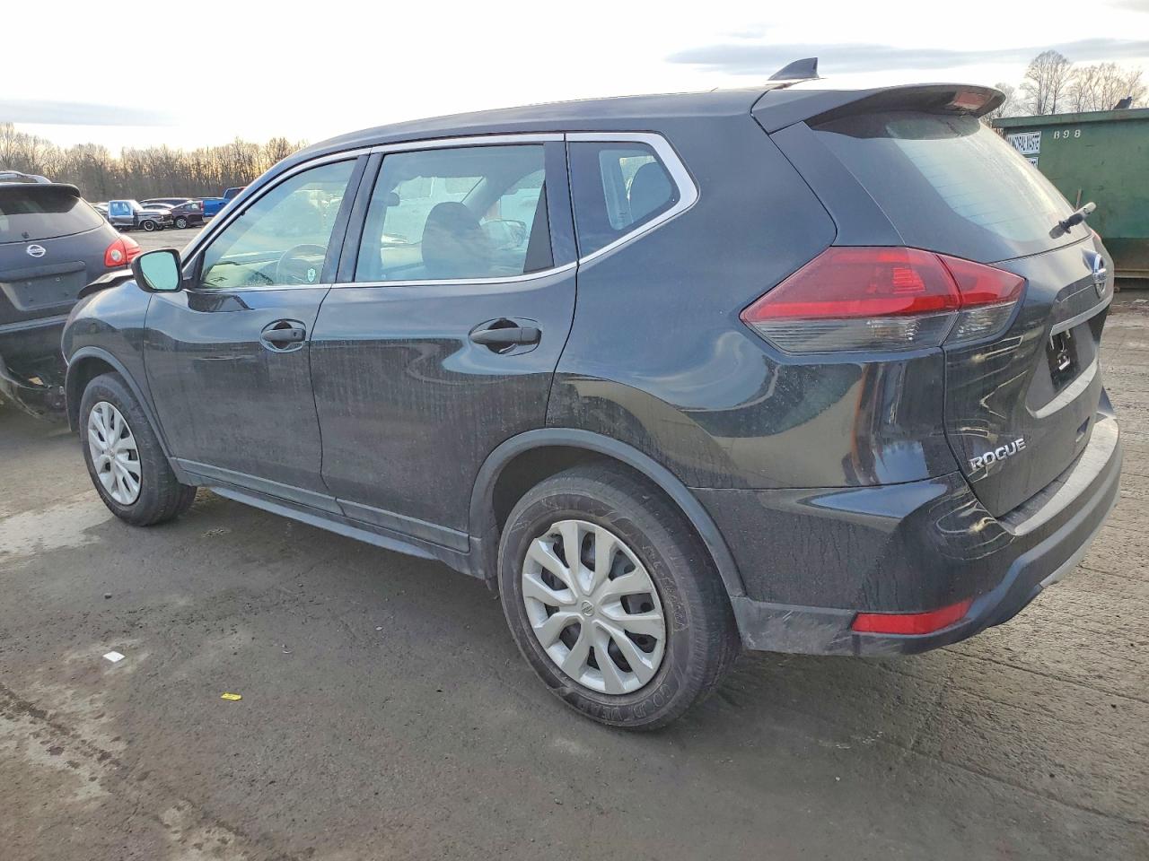 2020 NISSAN ROGUE S photo 2