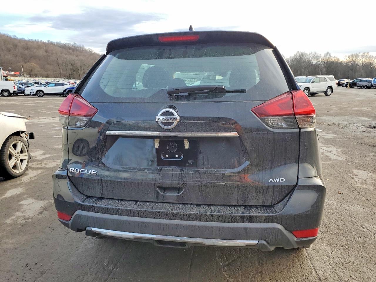 2020 NISSAN ROGUE S photo 6