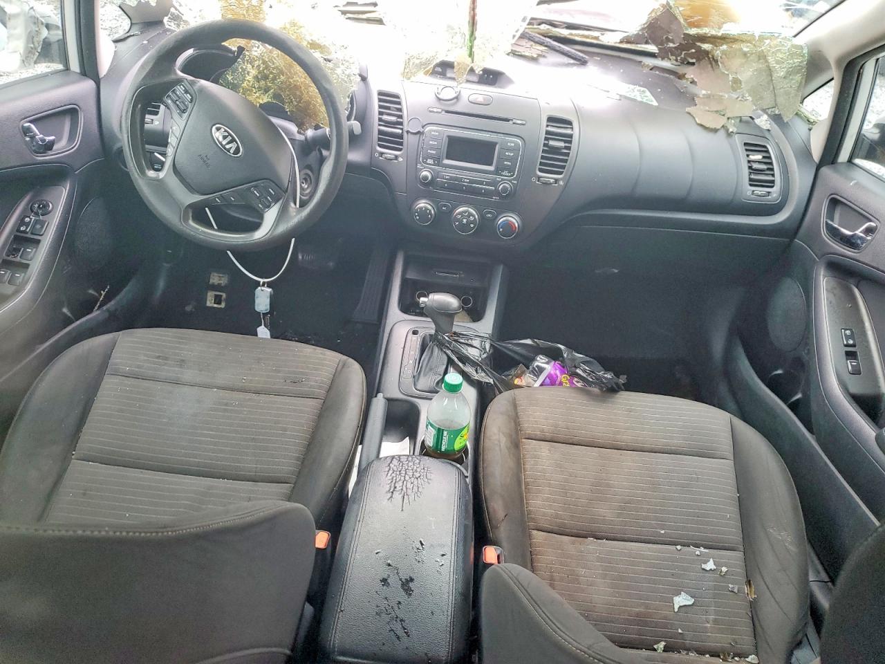 2015 KIA FORTE LX photo 8