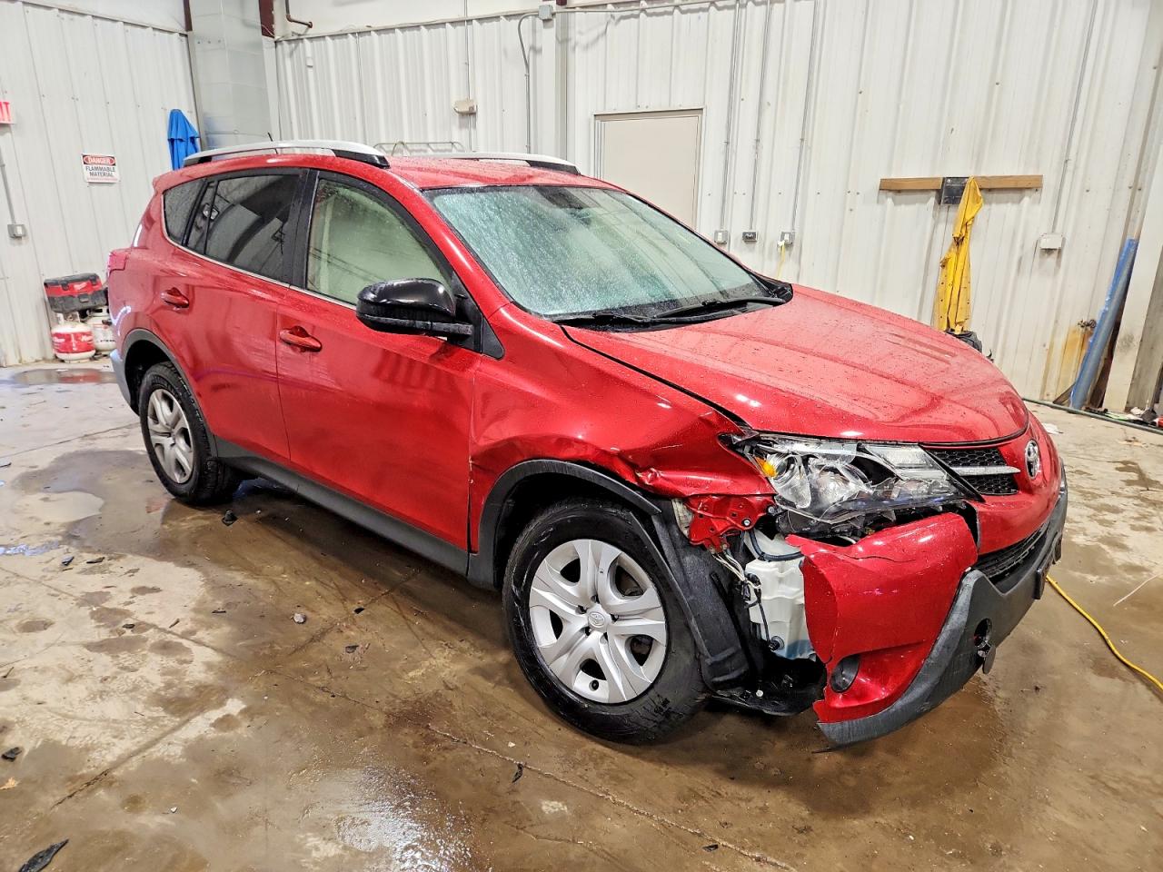 2013 TOYOTA RAV4 LE photo 4