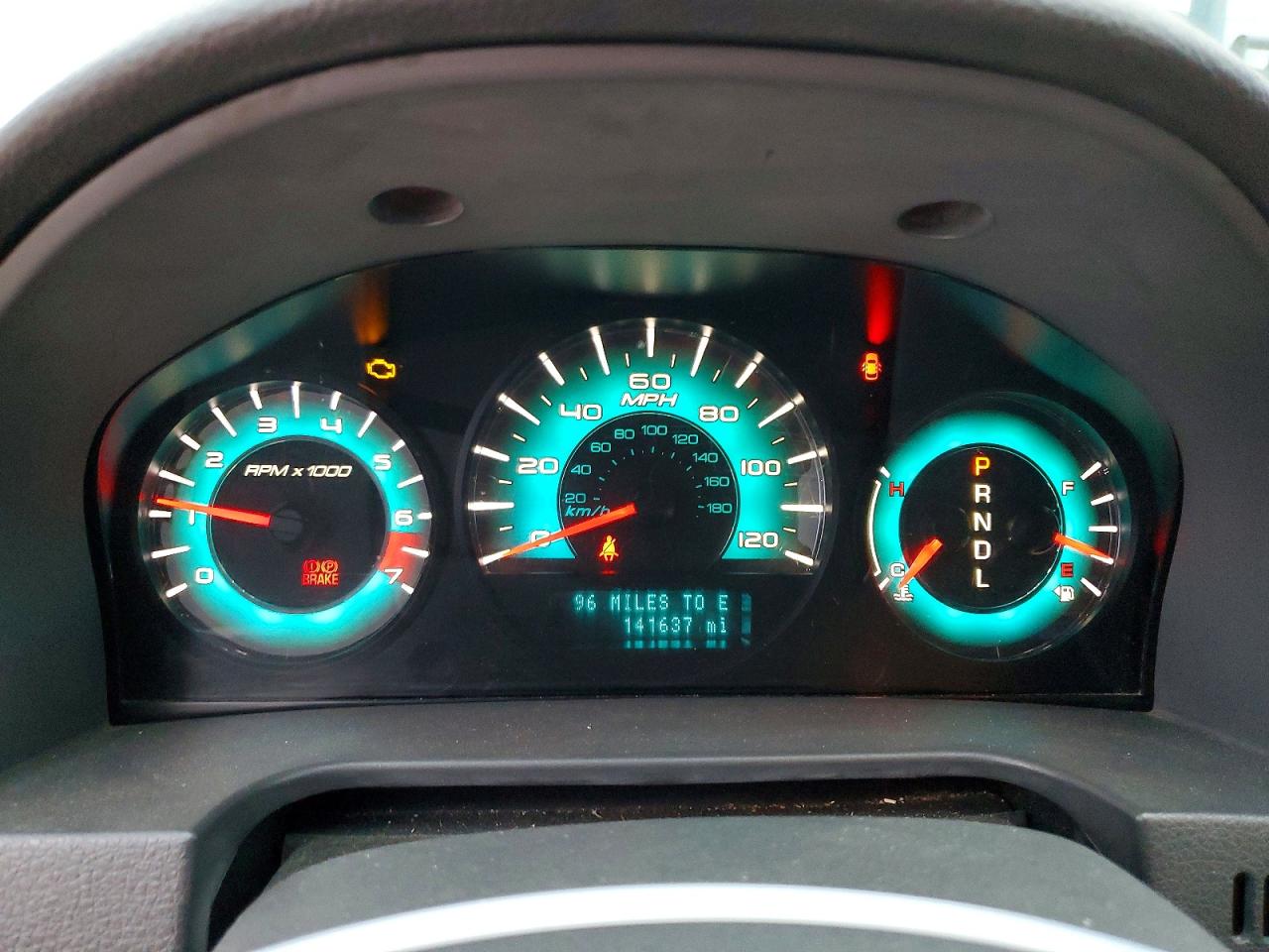 2010 FORD FUSION SE photo 9