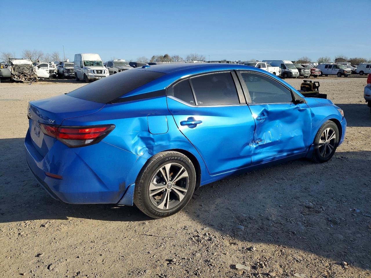 2022 NISSAN SENTRA SV photo 3