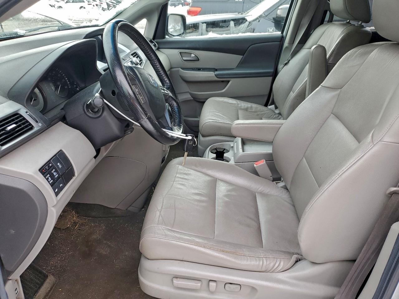 2012 HONDA ODYSSEY TOURING photo 7