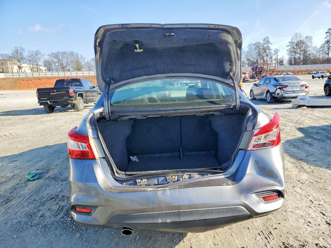 2016 NISSAN SENTRA S photo 6